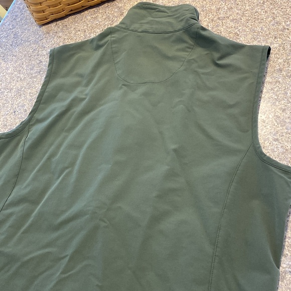 Pacific Trail Men’s Green Active Vest Large - Picture 8 of 17